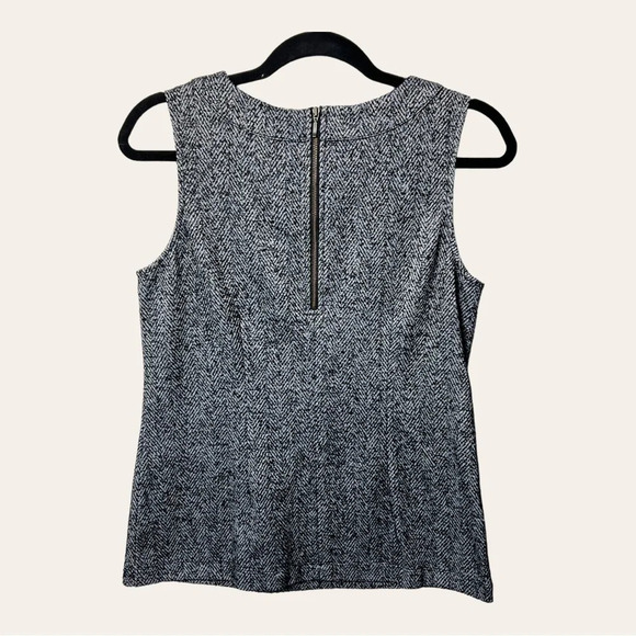 1138. CABI CECE SLEEVELESS TOP BLACK HERRINGBONE TWEED ZIP POCKETS SIZE SMALL - Picture 7 of 10